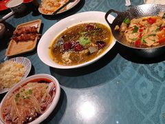 -乡村馕坑肉·烧烤·新疆菜·本地人更爱吃(阿勒泰首店)