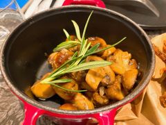 法式柠檬蒜香焗蘑菇-LES ELITES 英集荟(南京西路店)