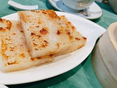 香煎萝卜糕-誉八仙粤菜(万象天地店)