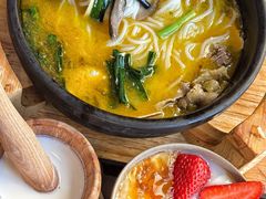 -桥香园过桥米线(国贸店)