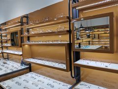 -罗伯特眼镜·蔡司官方授权(罗湖国贸店)