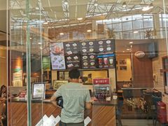 -小杨生煎(金山百联购物中心3楼店)