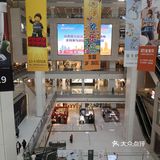 几个月时间，从门庭若市到零零散散的客流，以及一些关门