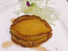 脆皮大连鲜鲍鱼-Yan Ting 宴庭中餐厅(上海静安瑞吉酒店)