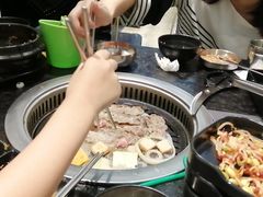 -烤路里·韩国品质自助烤肉(石路天虹4号店)