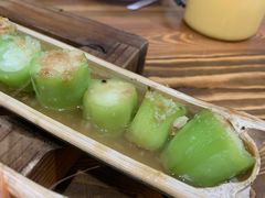 -胡须哥网红竹筒菜