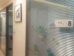 -瑞尔齿科(南京东路名人诊所)