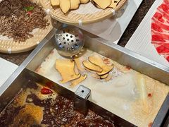-皇城老妈·大连海鲜火锅(港湾店)