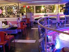 -巴特餐饮6加1音乐餐吧·新疆菜