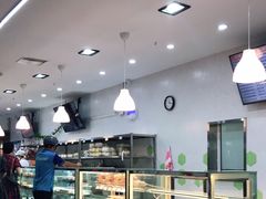 -白玉兰食品(中山公园龙之梦店)