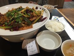 -拿渡·水煮鱼麻辣香锅(王府井奥莱·香江小镇店)