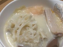 绣球菌-湯系·煲汤手艺人(东二环泰禾广场店)