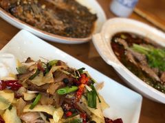 -石磨豆花家常菜·牦牛排土火锅