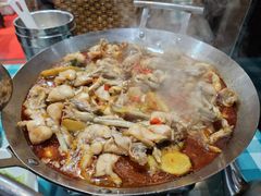 -昱龙大盆牛蛙馆(三兴街总店)