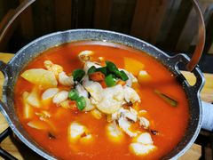 -老滇山寨•云南特色菜•地方菜•民族风情歌舞表演(金碧店)