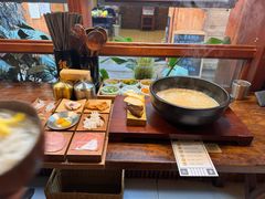 -银米·云南传统过桥米线(双廊黑金冠店)