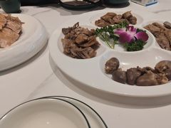 -梅利汴京烤鸭•开封豫菜地标店(东大街店)