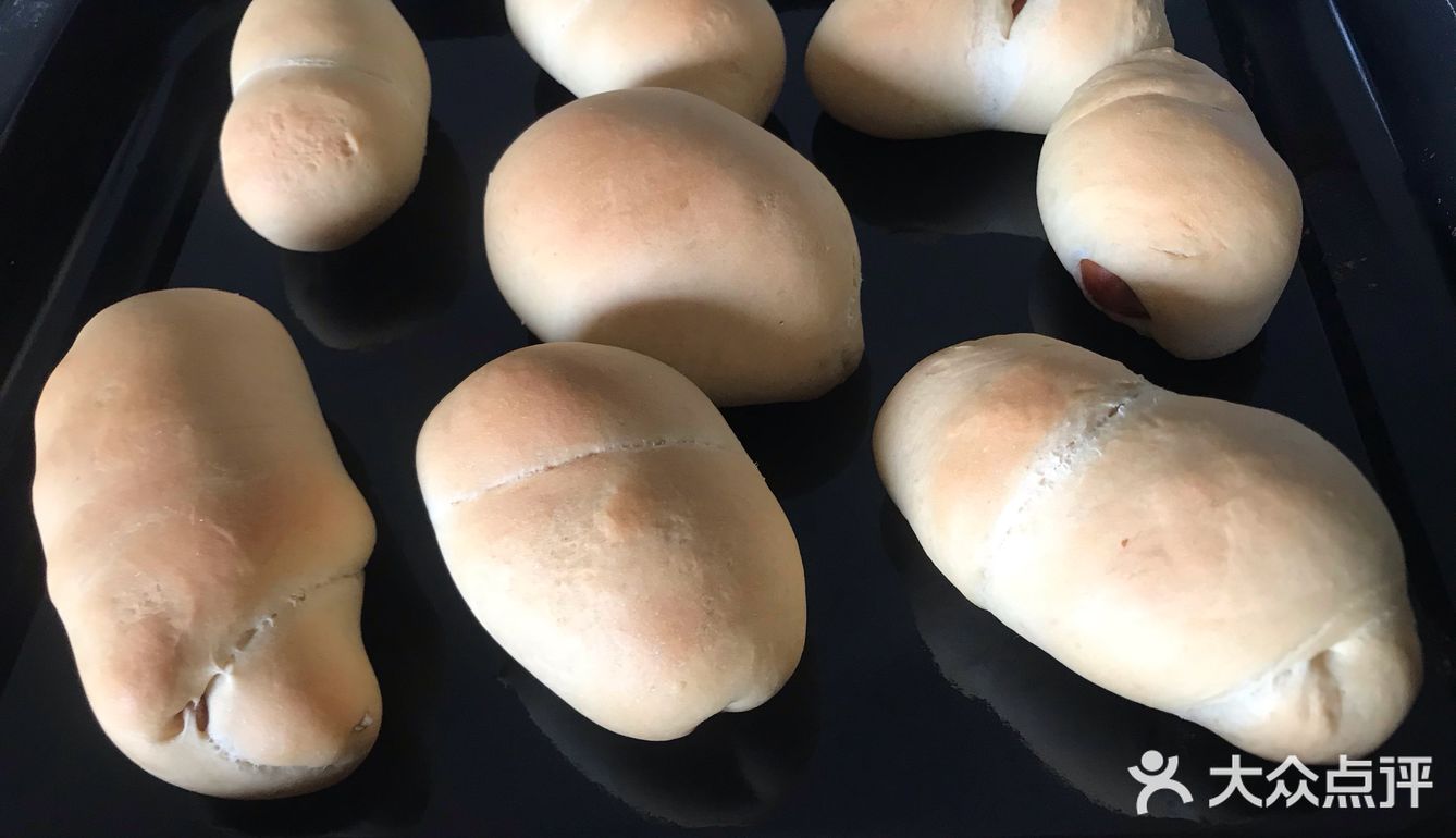 宝宝超喜欢的手工制作迷你红糖香肠包