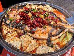 -江河里麻辣烤鱼(奉贤宝龙广场店)