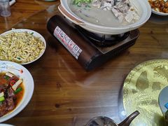 -芦茨金富饭庄·25年老字号·专做稻草鸡
