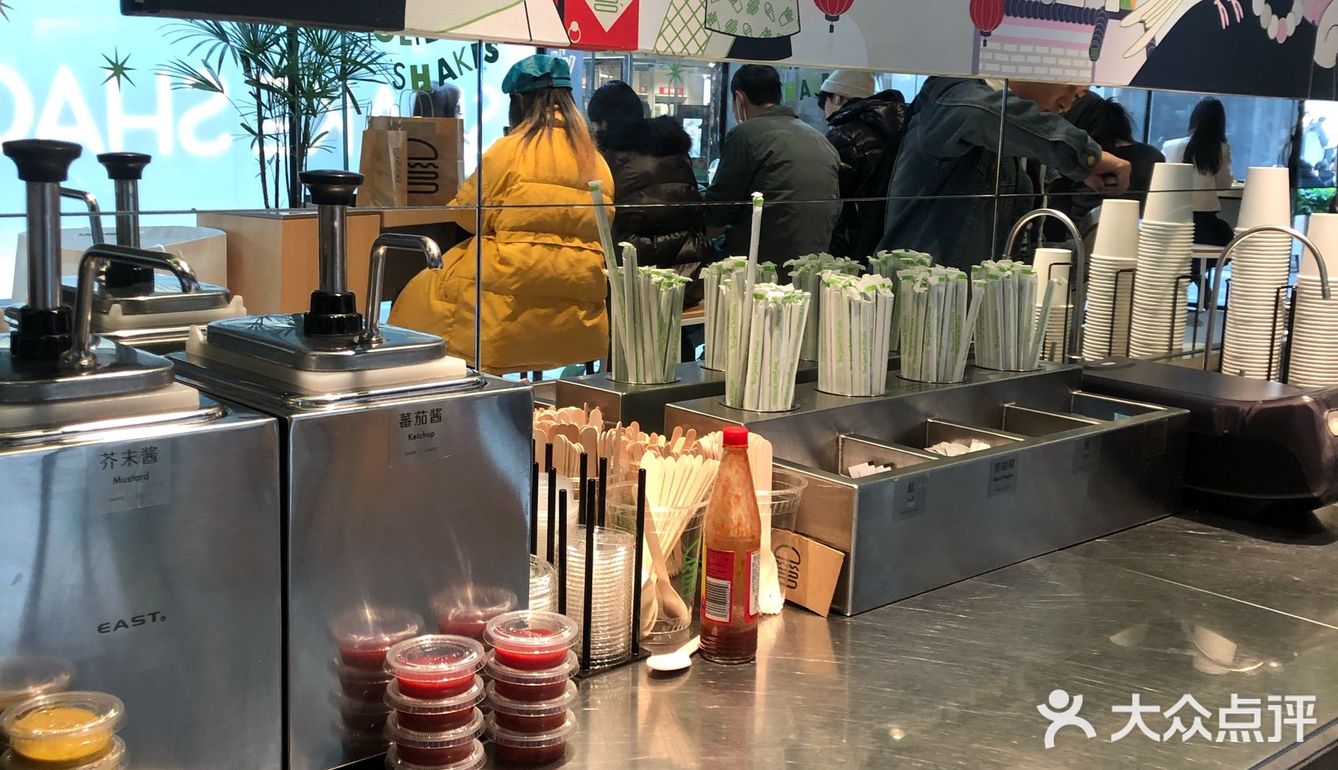 shake shack真不便宜可还想去啊喂