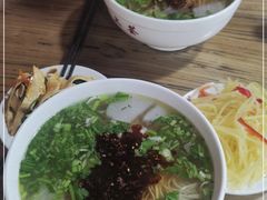 -陇上全荟兰州传统牛肉面(延吉路店)