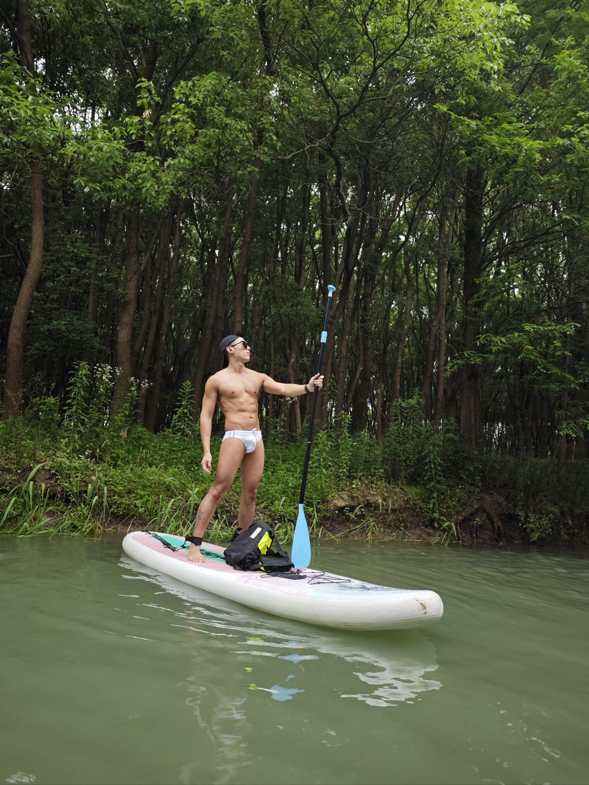 水里的自在漂流~,欢迎来到猛男团