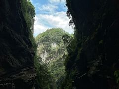 -龙水峡地缝景区