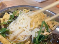 -柳州肥姨妈大骨螺蛳粉(东靖路店)