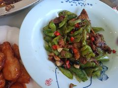 -鑫巴蜀小镇 · 水煮鱼专研店(玉桥店)