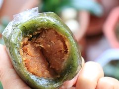 蛋黄肉松青团-知味观小吃·简餐·糕点(萧山店)