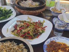 -缘来聚·徽菜名店(黄山宏村店)