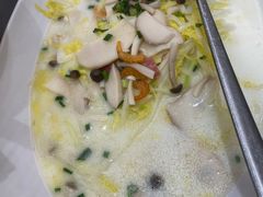 -新丁香海鲜酒店(银海商贸城店)