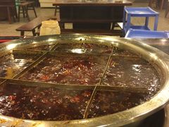 -邓莽子老火锅(中兴路总店)