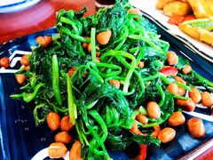 果仁菠菜-伊隆斋(什刹海店)