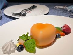 法式蜜桃心型茉莉花慕斯-弦月窗LUNETTE BY AMANDA(复兴路店)