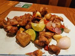泰式柠檬香叶鸡-云海肴云南菜(正大广场店)