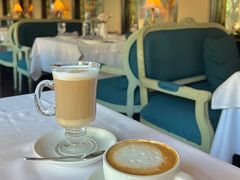咖啡拿铁-火车头法国西餐厅