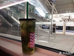-星巴克(广州南站A18检票口楼上)