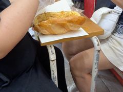 -Bánh Mì Huynh Hoa