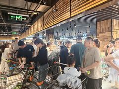 -胖东来生活广场(健康路店)