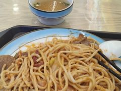 -威记烧嘢·南宁烧烤·超级生牛(绿地店)