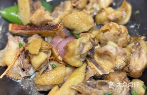 Five-fingered Mulberry Chicken Stew