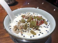 老兰家自制酸奶-老兰家传统烧烤炒菜泡馍(小南门店)