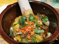 -老滇山寨•云南特色菜•地方菜•民族风情歌舞表演(金碧店)