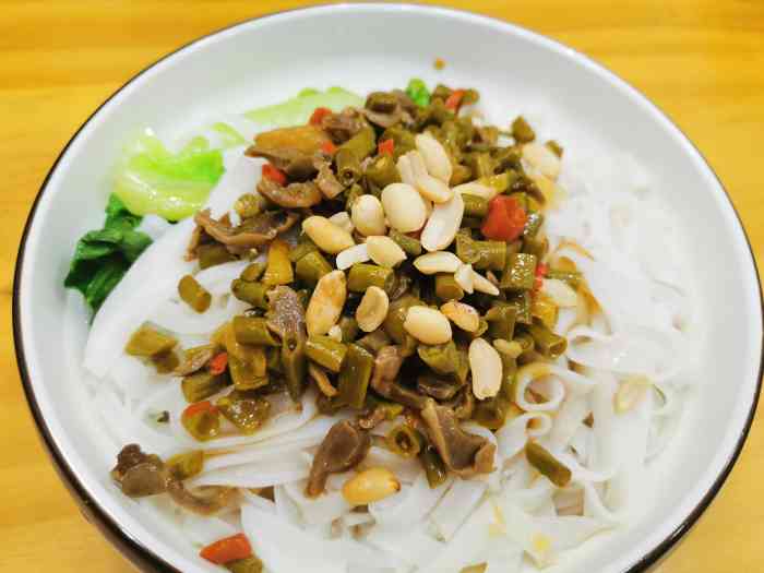 旮旯拌粉 湖南米粉小吃(卓越店「酸菜小笋肉沫拌粉」大众点评团