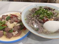 -犇逸·乐山跷脚牛肉·四川现炒(览海店)