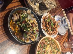-蚝堡海鲜·威海菜·海肠捞饭·烧烤·亚洲吃蚝公司(幸福门店)