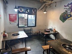 -渝嘴小老弟老火锅(华新村店)