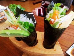 三文鱼牛油果手卷-蟹将军日本料理(中南路店)